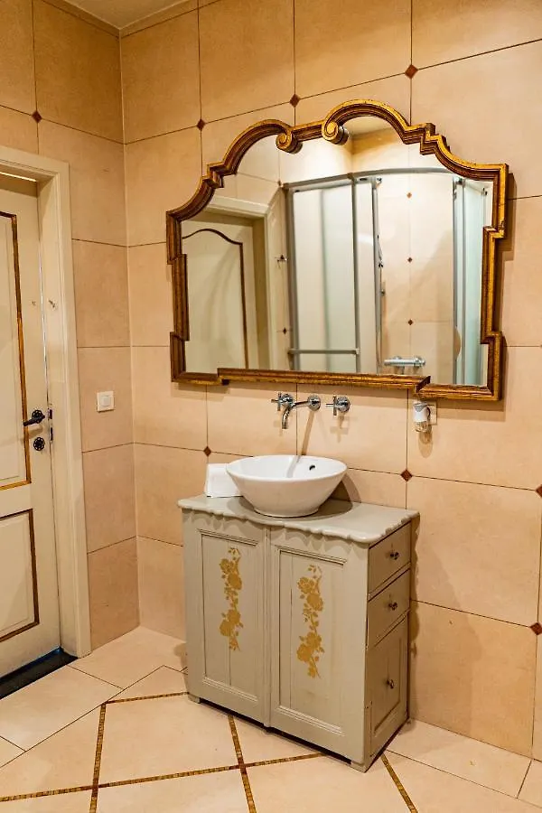 Hofmarkgraaf - Unique Apartment In Historic Antwerp Mansion Belgien